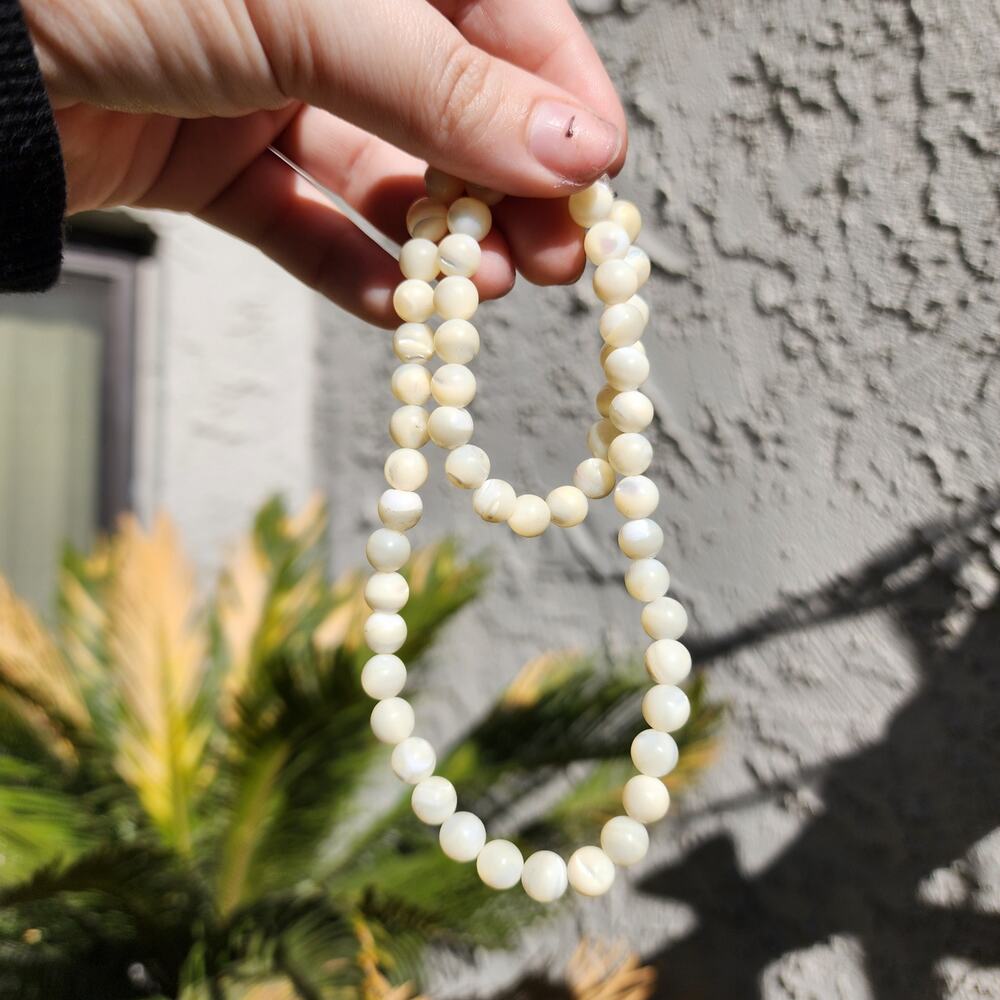 Vintage Balamuti Pearl Necklace MOP Shell Round Beaded Barrel Clasp 8mm - Picture 12 of 13